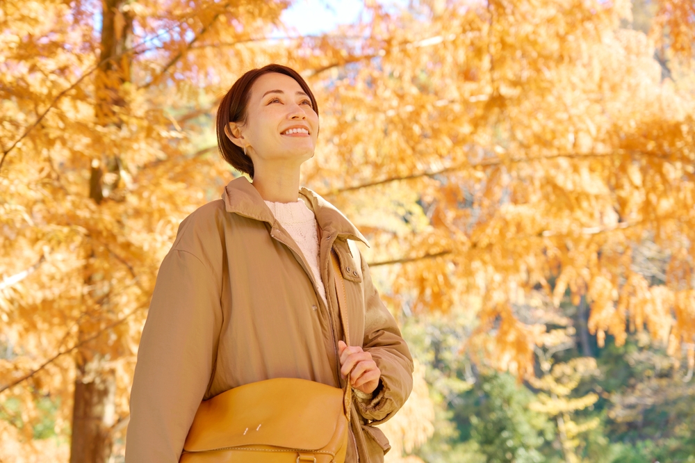 乾燥くすみが気になる年齢肌に。明るい印象に導く“うるおいの土台ケア”