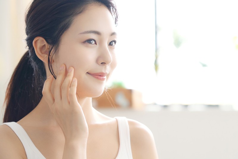 乳液は朝も必要？使う順番・正しい塗り方と日やけ止め乳液のメリットを紹介